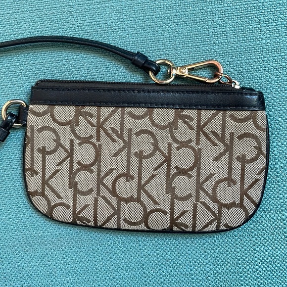 Calvin Klein Wristlet Monogram Wallet Mini Brown & Tan Mod Classic Clutch - Picture 3 of 6